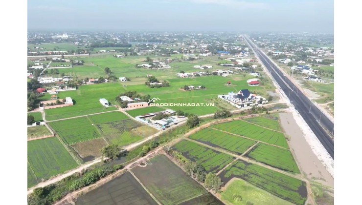 CẦN BÁN GẤP 5 LÔ ĐẤT NỀN XÃ ĐỨC HÒA, LONG AN – NGAY TRỤC ĐT.823D